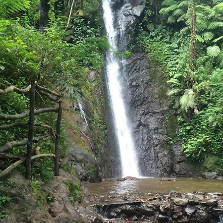 Oyo 93146 Lamin Indah Hotel Puncak Bagian luar foto