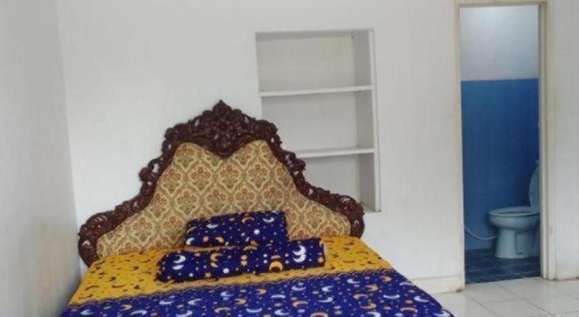 Oyo 93146 Lamin Indah Hotel Puncak Bagian luar foto